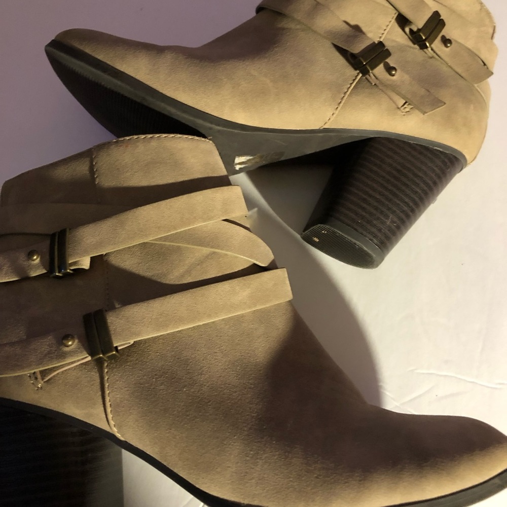 Soda Ankle Suede boots